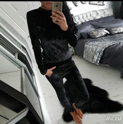 Лот: 9512652. Фото: 1. Велюровый женский костюм. Костюмы
