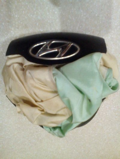 Лот: 12663336. Фото: 1. Подушка безопасности в руль(airbag... Электроприборы для автомобиля