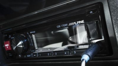 Лот: 4201548. Фото: 1. Alpine CDE-170RR. Автомагнитолы