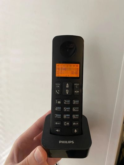 Лот: 25359650. Фото: 1. Беспроводной телефон Philips D210. DECT и радиотелефоны