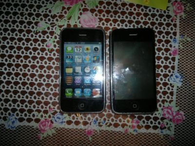 Лот: 3830258. Фото: 1. Apple 3gs 2 шт =)))) С рубля и... Смартфоны