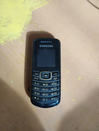 Лот: 23003439. Фото: 1. Телефон samsung. Кнопочные мобильные телефоны