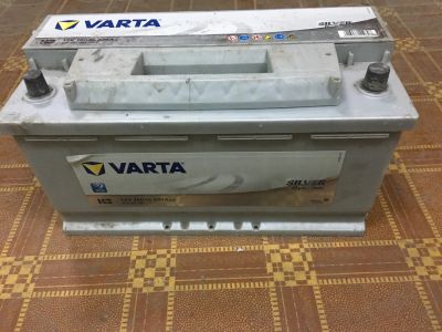 Лот: 13903943. Фото: 1. Аккумулятор Varta H3 100ah. Аккумуляторы