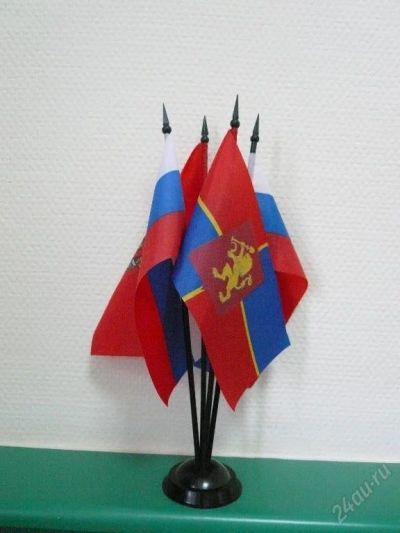 Лот: 94255. Фото: 1. 4 флага на подставке 10*20см... Другое (спортивные товары)