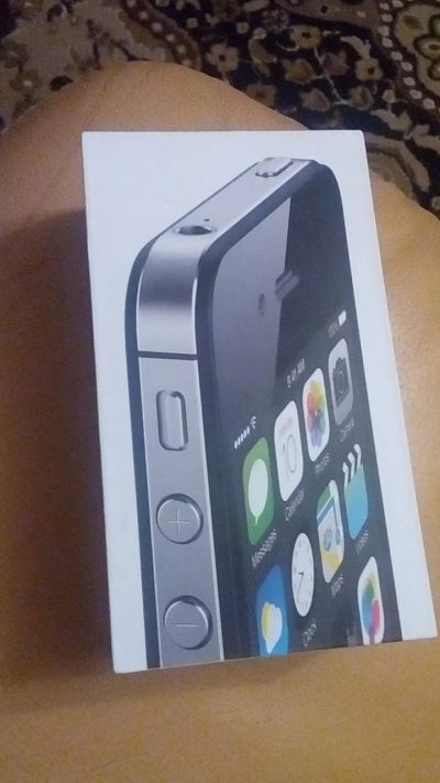 Лот: 5018362. Фото: 1. iPhone 4s 8GB черный!. Смартфоны
