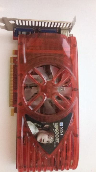 Лот: 19134262. Фото: 1. Игровая видеокарта geforce 9600gt. Видеокарты