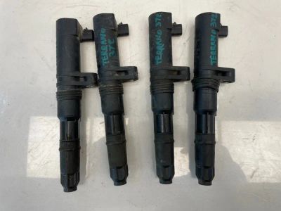 Лот: 21702335. Фото: 1. катушка зажигания Nissan Terrano... Двигатель и элементы двигателя
