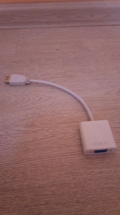 Лот: 15943150. Фото: 1. HDMI to VGA видео конвертер (позволяет... Шнуры, кабели, разъёмы