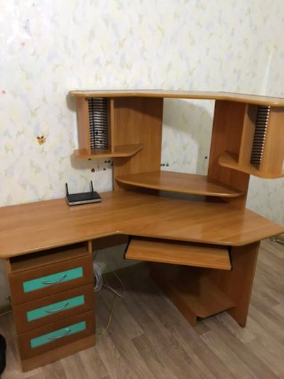 Лот: 12664588. Фото: 1. Компьютерный стол. Компьютерные и письменные столы