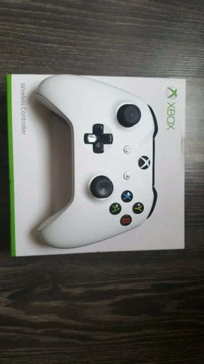 Лот: 11926107. Фото: 1. Геймпад xbox one джойстик. Аксессуары для игровых приставок, консолей, геймпады