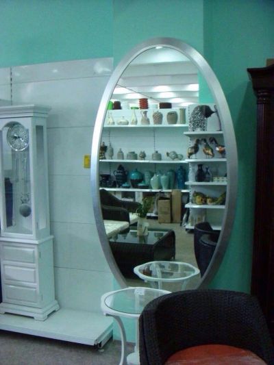 Лот: 10497247. Фото: 1. Великолепное зеркало с ободом... Другое (мебель для прихожей)