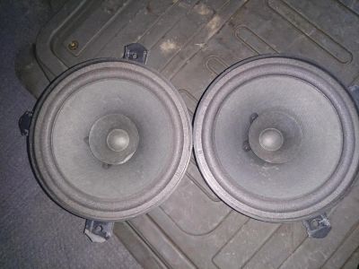 Лот: 7784043. Фото: 1. Штатные динамики Ssang Yong 16... Акустика автомобильная