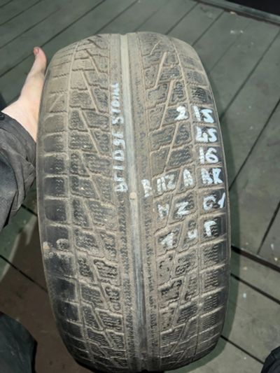 Лот: 25003078. Фото: 1. (1шт)215-45-16 Bridgestone Blizzak... Шины