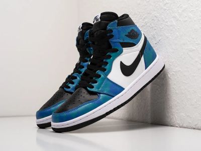 Лот: 24978909. Фото: 1. Кроссовки Nike Air Jordan 1 Mid. Кеды, кроссовки, слипоны