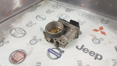 Лот: 23591446. Фото: 1. Заслонка дроссельная Volvo C30... Двигатель и элементы двигателя
