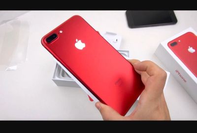 Лот: 9698518. Фото: 1. Продам iPhone 7 plus red. Смартфоны