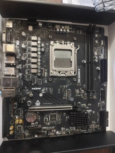 Лот: 25850276. Фото: 1. Материнская плата MSI PRO B650m-b. Материнские платы
