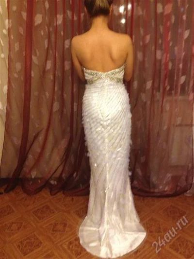 Лот: 2373873. Фото: 1. Шикарное платье на праздник!. Другое (красота и здоровье)