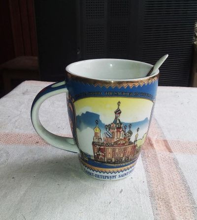 Лот: 10722005. Фото: 1. кружка с ложкой. Кружки, стаканы, бокалы