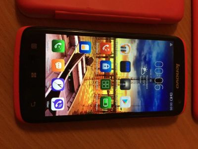 Лот: 9438930. Фото: 1. Смартфон Lenovo S820 red Dual... Смартфоны
