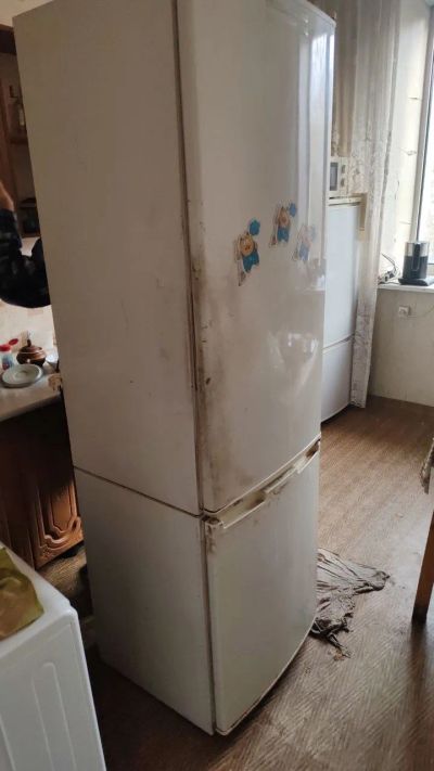 Лот: 25806941. Фото: 1. Холодильник Бирюса 228С-1. Холодильники, морозильные камеры