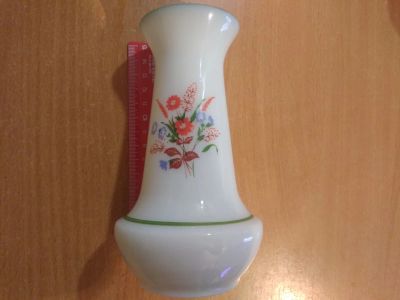 Лот: 14961123. Фото: 1. Ваза (молочное стекло). Фарфор, керамика