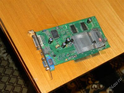Лот: 1196560. Фото: 1. Radeon 9550 128mb. Видеокарты
