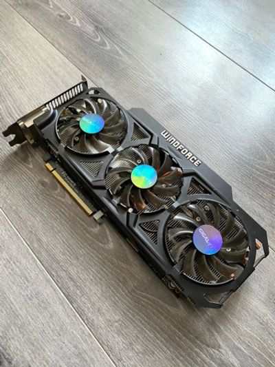 Лот: 16874557. Фото: 1. Gigabyte GeForce GTX 770 2GB GDDR5. Видеокарты