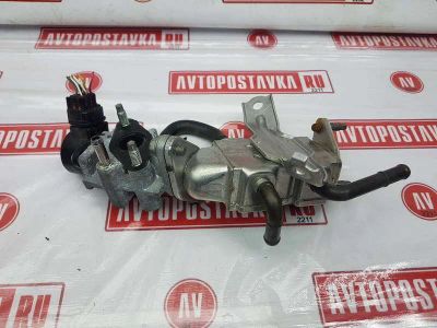 Лот: 20901906. Фото: 1. Клапан egr Toyota Aqua NHP10 1NZ-FXE... Двигатель и элементы двигателя
