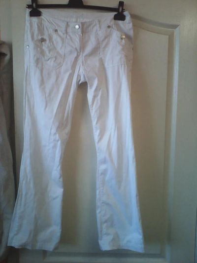 Лот: 11596202. Фото: 1. джинсы белые,,Jeniyfer'', р,-48. Брюки, шорты