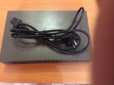 Лот: 6942799. Фото: 1. Коммутатор (switch) D-link DES-1024D... Коммутаторы