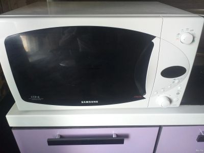 Лот: 17500310. Фото: 1. Микроволновка samsung. Микроволновки, мини-печи