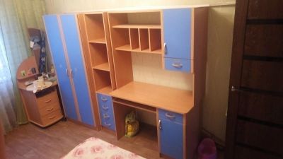 Лот: 10773886. Фото: 1. Детская комната (уголок): стол... Комплекты детской мебели