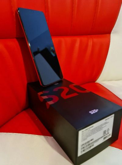 Лот: 17192918. Фото: 1. Samsung s20+ 128gb red. Дисплеи, дисплейные модули, тачскрины