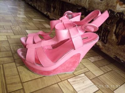 Лот: 9981824. Фото: 1. босоножки на платформе. Босоножки