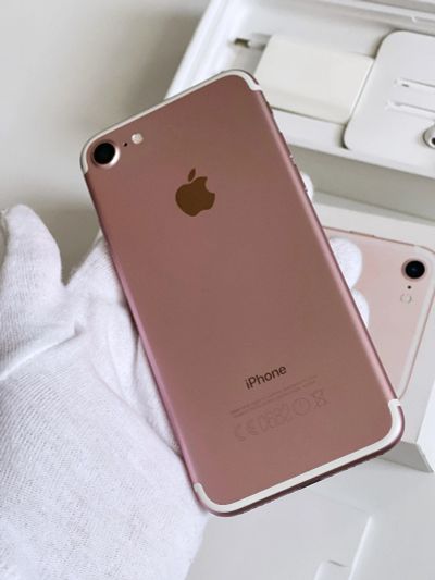 Лот: 18838215. Фото: 1. iPhone 7 32gb РСТ. Смартфоны