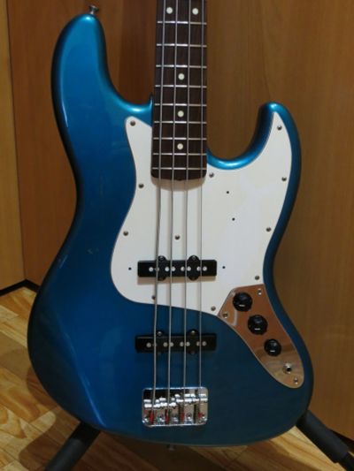 Лот: 18980770. Фото: 1. Fender Jazz Bass, Japan. Гитары
