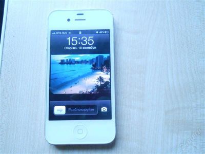 Лот: 2103206. Фото: 1. IPhone 4s white 16GB. Смартфоны