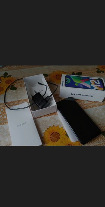Лот: 18806502. Фото: 1. Телефон Самсунг м21 samsung m21. Кнопочные мобильные телефоны