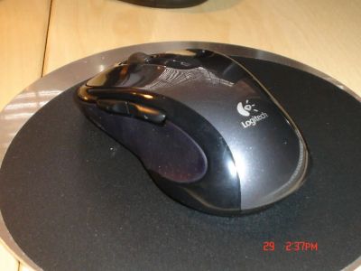 Лот: 4144317. Фото: 1. Мышь игровая Logitech обмен. Клавиатуры и мыши