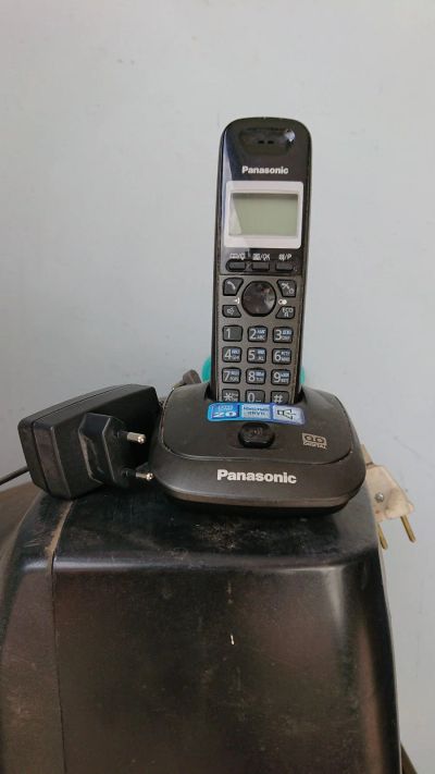 Лот: 15913397. Фото: 1. телефон Panasonic KX-TG2521RUT. DECT и радиотелефоны