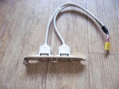 Лот: 7108042. Фото: 1. 2 порта USB 2.0 на задней панели... Шлейфы, кабели, переходники