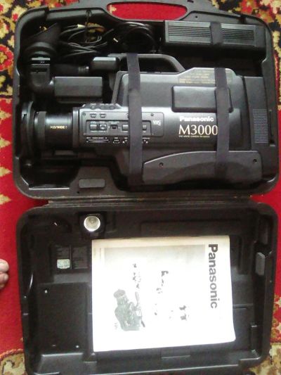 Лот: 10021425. Фото: 1. видеокамера panasonik m 3000 vhs... Видеозаписи, фильмы