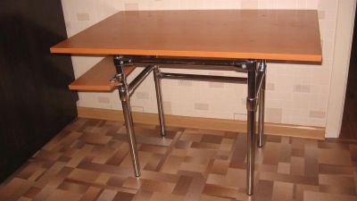Лот: 3647175. Фото: 1. детский стол. Столики, стулья, парты