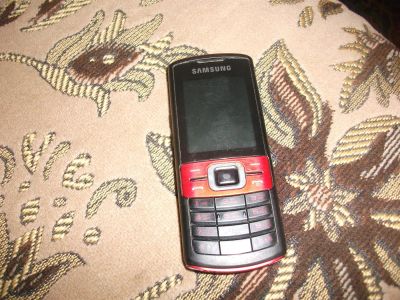 Лот: 3117662. Фото: 1. Телефон Samsung С3011. Кнопочные мобильные телефоны