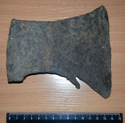 Лот: 3740399. Фото: 1. Топор (2), 18 век. Орудия труда