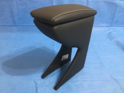 Лот: 17588770. Фото: 1. Подлокотник Renault LOGAN 2004-2012г... Салон
