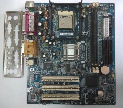 Лот: 11348061. Фото: 1. Материнская плата GigaByte GA-8I845GVM-RZ... Материнские платы