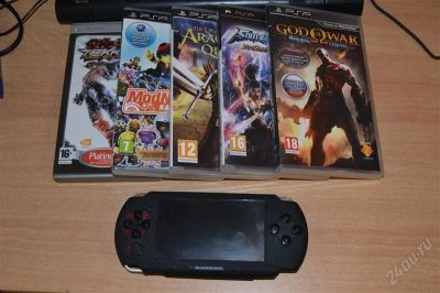 Лот: 2605392. Фото: 1. Продам PSP 3008 прошитую + 5 дисков... Игровые приставки, консоли