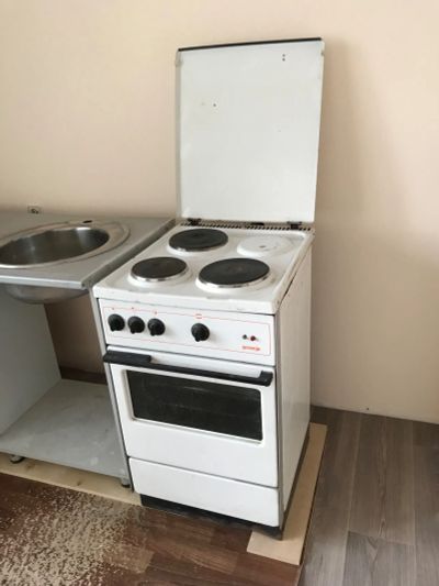 Лот: 19644609. Фото: 1. Электрическая плита Gorenje. Плиты, духовые шкафы, варочные поверхности